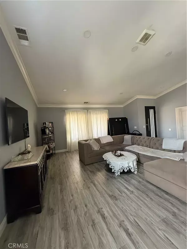 Victorville, CA 92395,13220 Tamarisk Road
