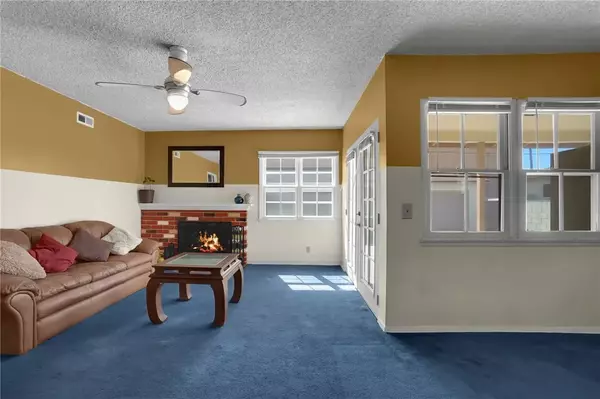 Inglewood, CA 90303,2836 Thoreau Street