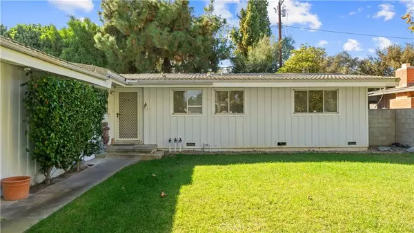 Santa Ana, CA 92706,2432 Larchmont Avenue