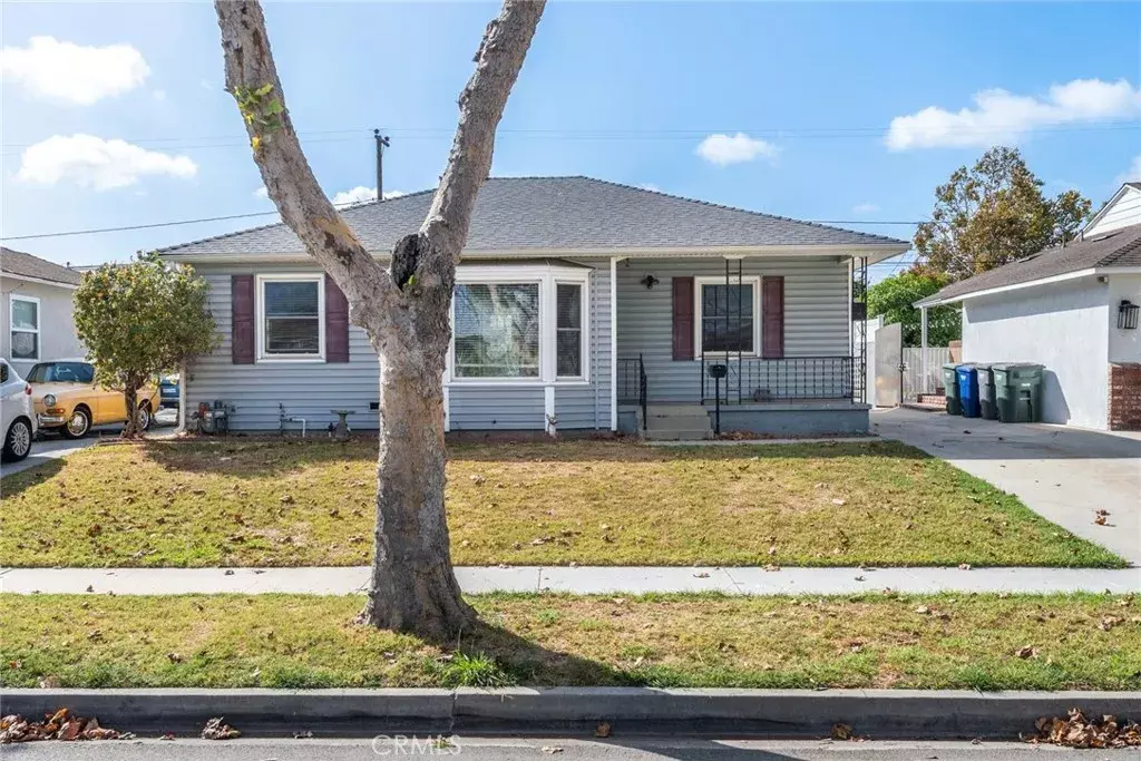 Lakewood, CA 90713,4753 Conquista Ave