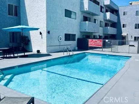 West Hollywood, CA 90048,620 N Sweetzer