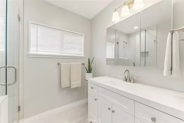 Los Angeles, CA 90065,2042 Rome