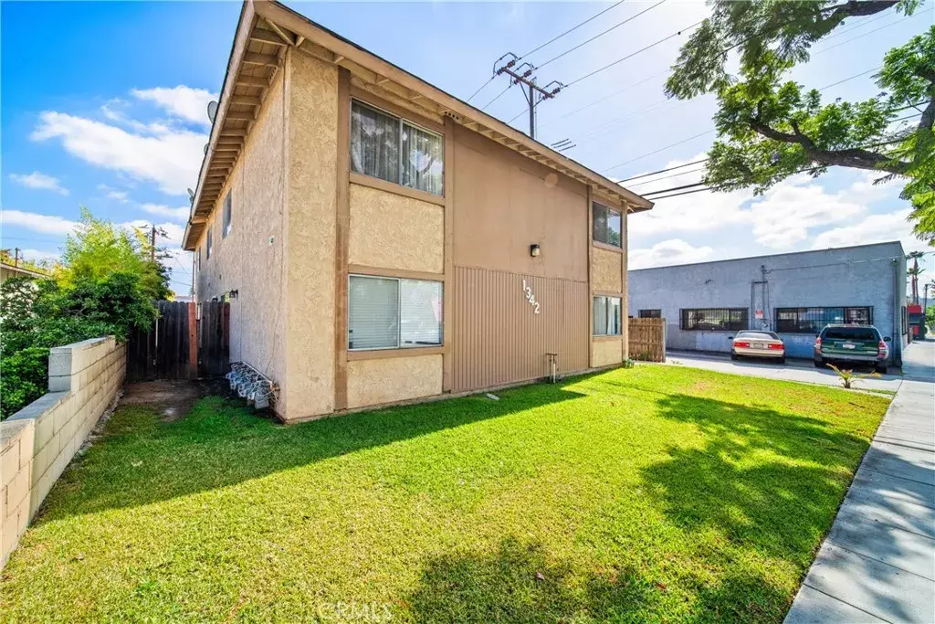 Alhambra, CA 91803,1342 Edgewood