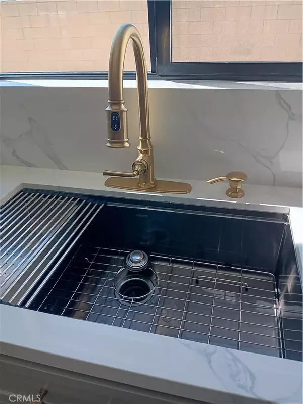 Chino, CA 91710,4887 Philadelphia Street