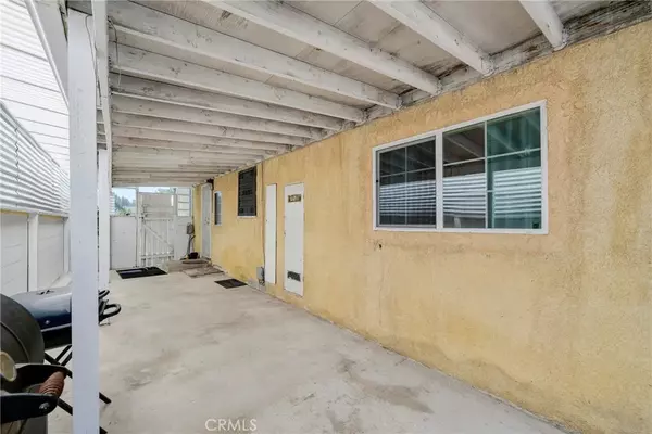 Long Beach, CA 90805,269 E 69th