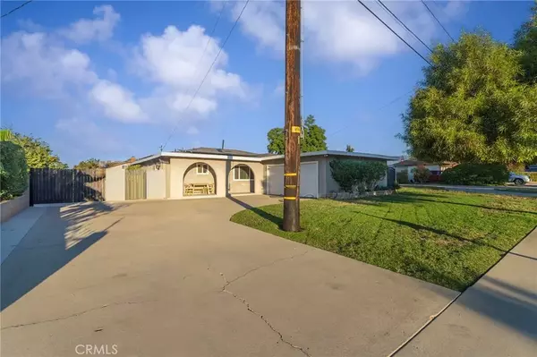 Fontana, CA 92335,9646 Palmetto Avenue