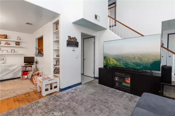 Alhambra, CA 91801,217 E Commonwealth #F