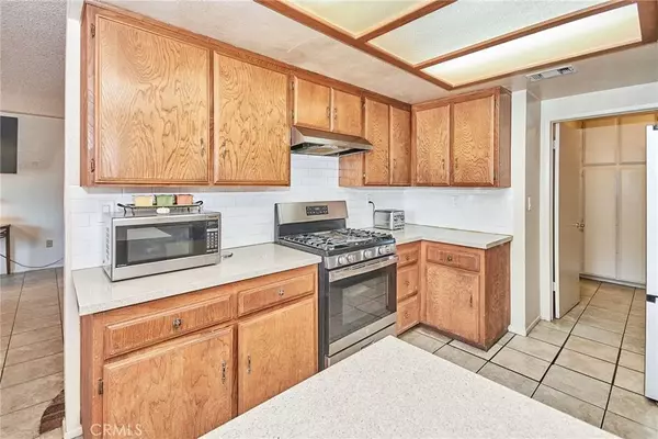 Hesperia, CA 92345,16350 Hercules