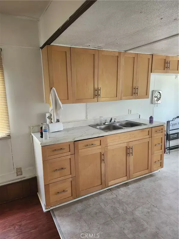 Rialto, CA 92376,185 Eucalyptus North #24