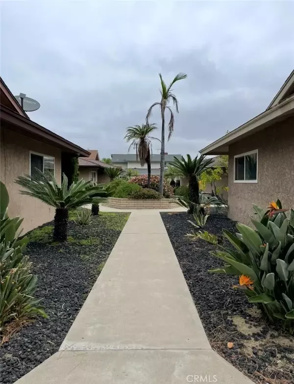 Anaheim, CA 92806,2539 E Ward Terrace