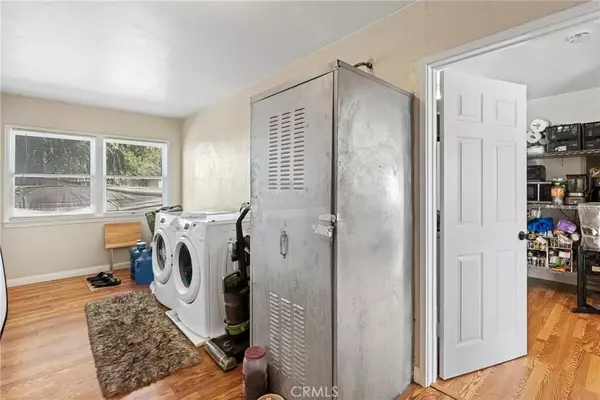 Hemet, CA 92543,459 N Taylor