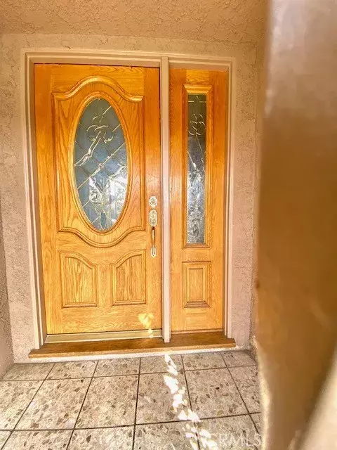 Fontana, CA 92335,17134 Manzanita