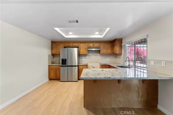 Highland, CA 92346,27875 Rainbow Lane