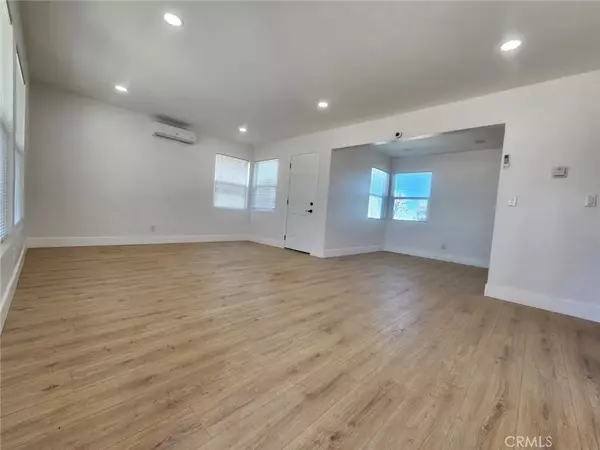 Hesperia, CA 92345,10723 5th