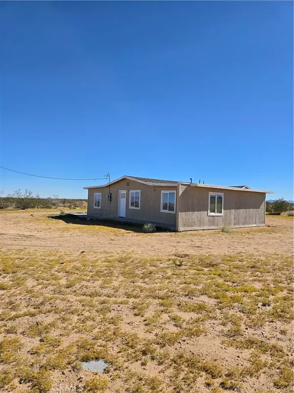 60033 Sespe, Landers, CA 92285
