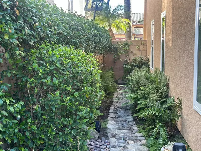 5370 Wrangler Drive, Fontana, CA 92336