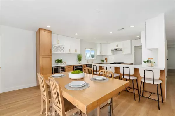 Orange, CA 92867,2076 N Diamond