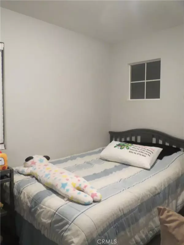 Anaheim, CA 92805,406 E Center