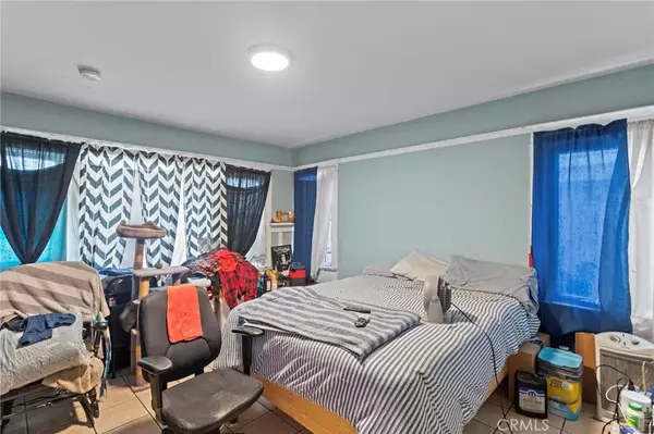 Long Beach, CA 90813,224 W 14th Street