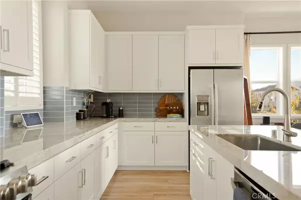 Irvine, CA 92618,112 Restore