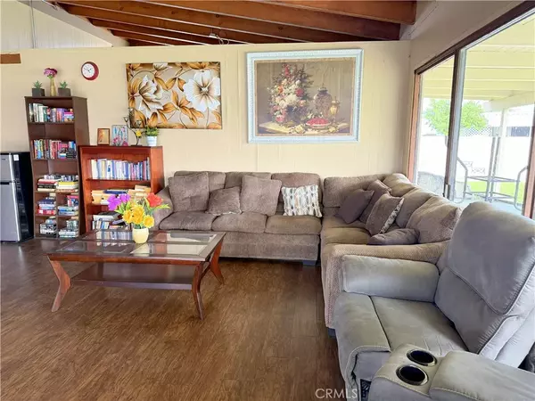 Rialto, CA 92376,185 N Eucalyptus #53