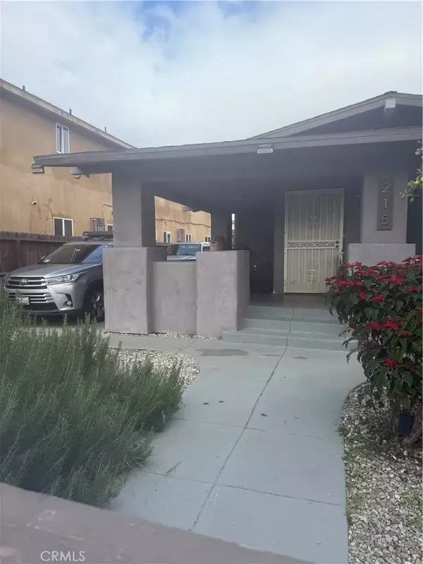 Los Angeles, CA 90003,215 E 85th