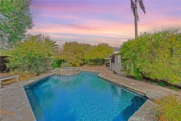 Glendora, CA 91740,1353 Valeview Avenue