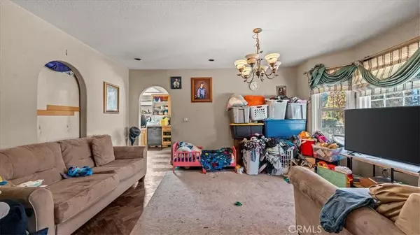 San Bernardino, CA 92404,2681 Valencia Avenue