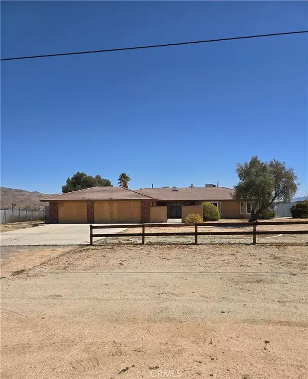 10883 Milpas, Apple Valley, CA 92308