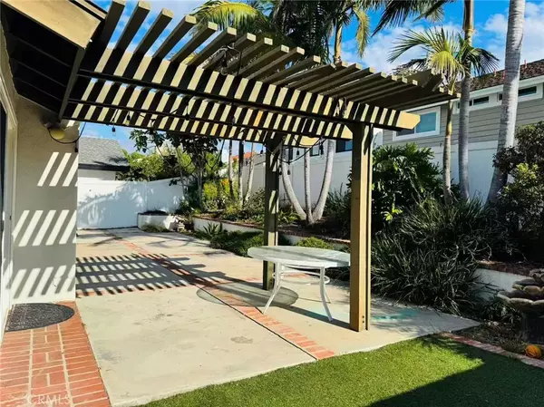 Irvine, CA 92620,2 Mccormick