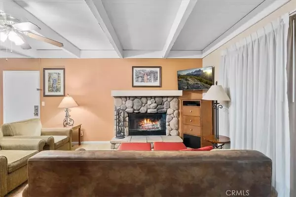 Lake Arrowhead, CA 92352,306 Canyon Crest