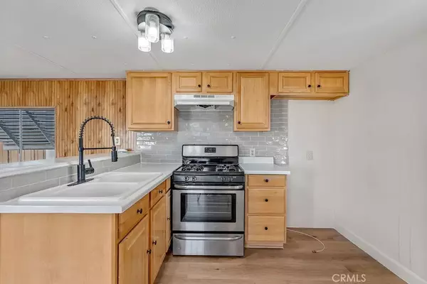 Victorville, CA 92395,16473 Green Tree #46