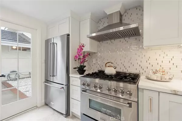 Irvine, CA 92614,29 Cedarlake #53