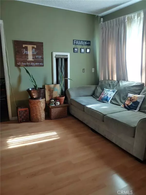 San Gabriel, CA 91776,290 S Burton