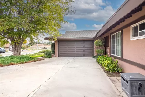 Covina, CA 91724,423 N Greer