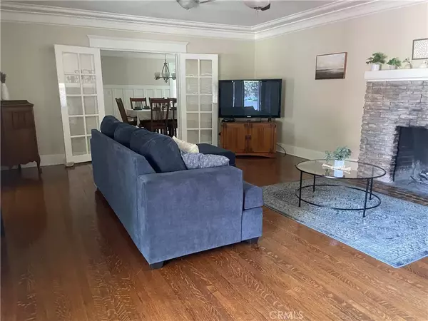 Claremont, CA 91711,596 E Arrow Highway