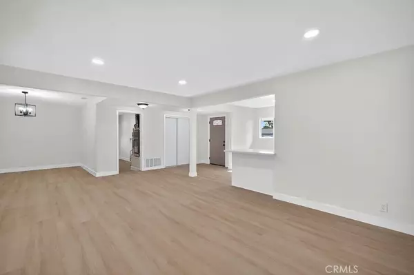 Rialto, CA 92376,606 E Jackson