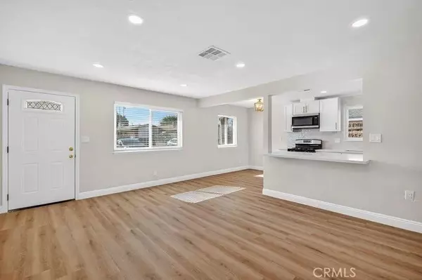 Bloomington, CA 92316,18222 10th