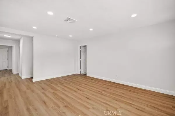 Bloomington, CA 92316,18222 10th