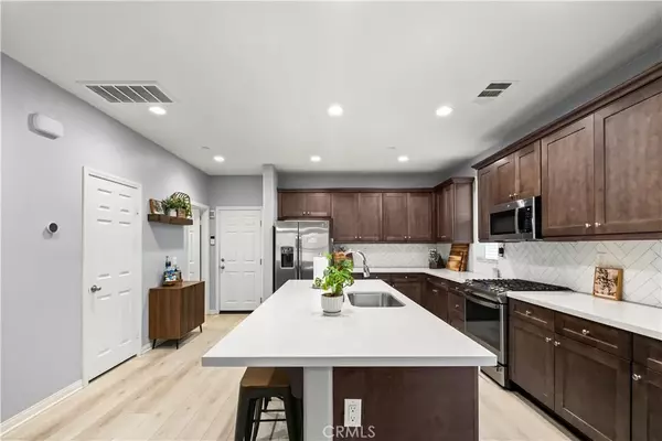 Rialto, CA 92376,692 S Brampton