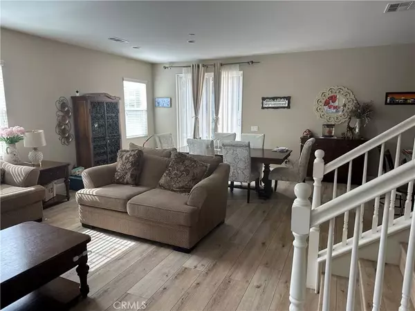 Ontario, CA 91762,5016 S Centennial Circle