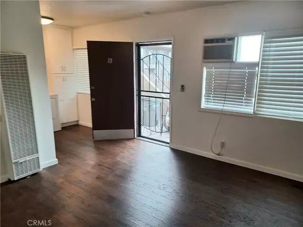 Glendale, CA 91204,465 W Windsor #B