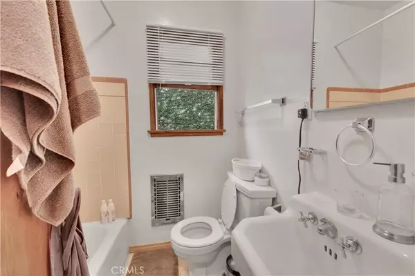 Alhambra, CA 91801,30 N 1st Street #7