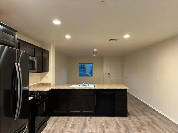 Fontana, CA 92336,7013 Bella Strada