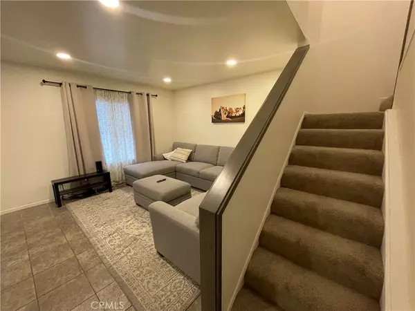 La Verne, CA 91750,1638 Larch