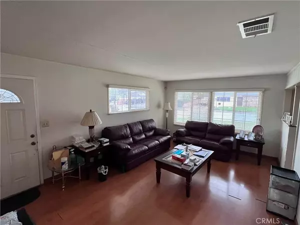 Covina, CA 91722,18042 E Tudor