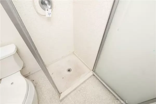 Claremont, CA 91711,641 S Indian Hill #B