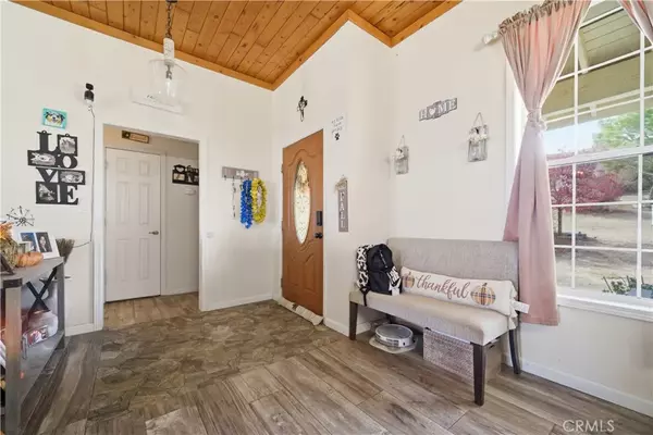 Pinon Hills, CA 92372,9385 Pinon Hills