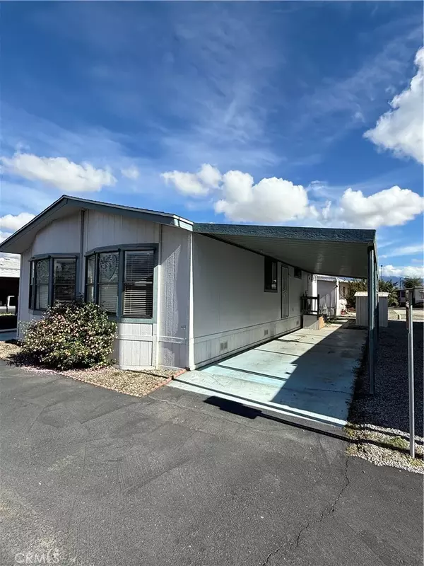 Hemet, CA 92543,530 W Devonshire #36