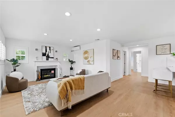 Monrovia, CA 91016,401 E Cherry